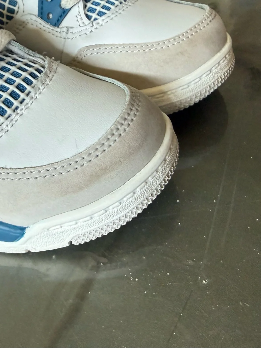 Air Jordan 4 Retro Military Blue